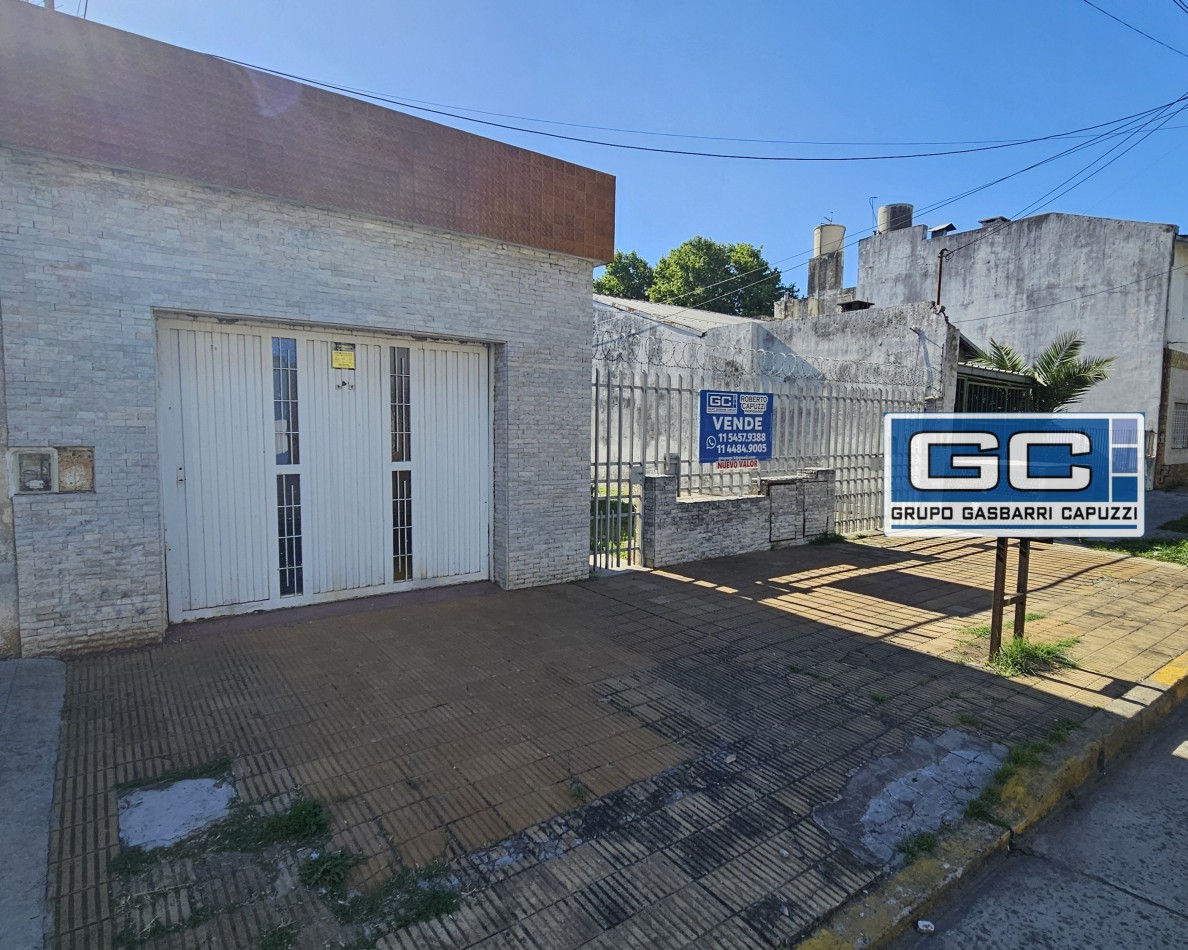 PH En Venta Al Frente Caseros Muy Amplio, Luminoso y Comodo