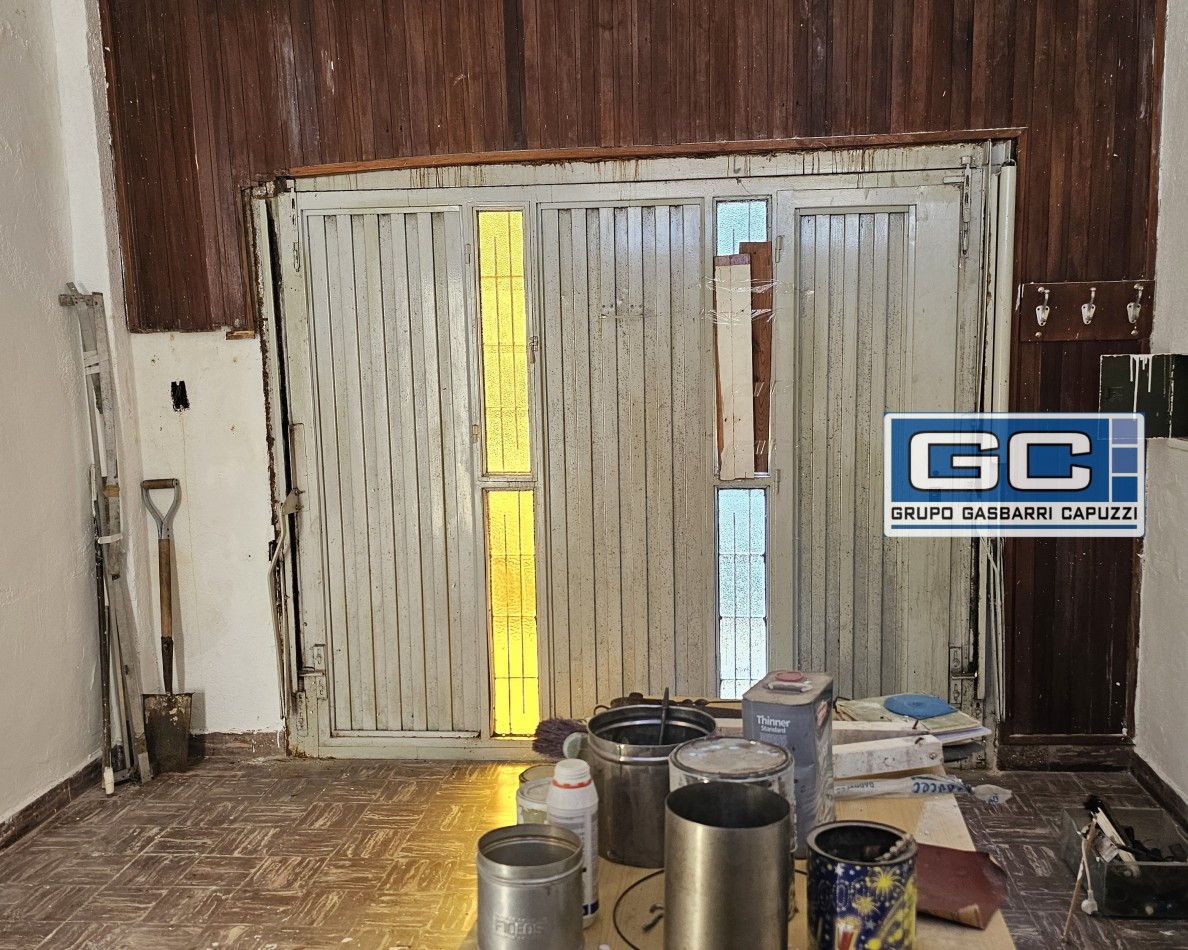 PH En Venta Al Frente Caseros Muy Amplio, Luminoso y Comodo