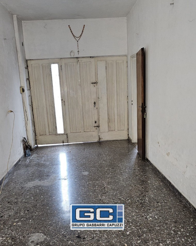 Casa en venta Villa Luzuriaga Tipo Americana  ¡Gran Oportunidad!