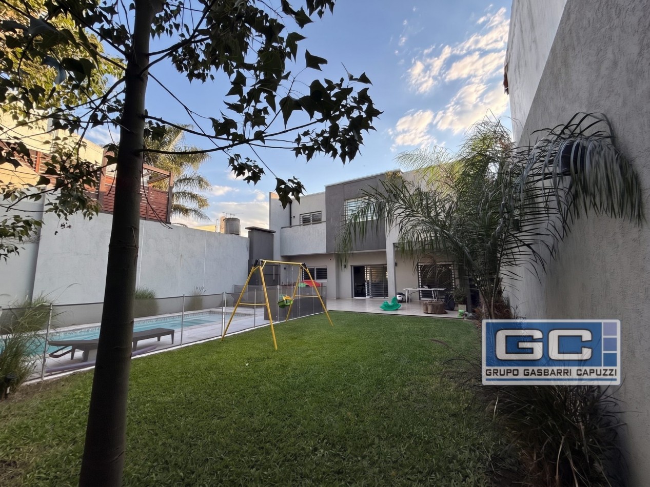 Casa en Venta en Ramos Mejia Impecable Hermosa lista para disfrutar